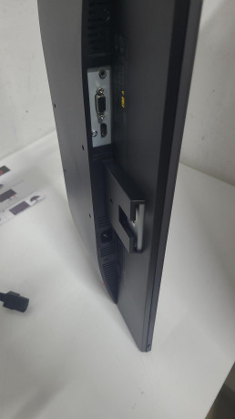 24 LENOVO S24i-30 63DEKAT3TK IPS 4MS 100HZ(OUTLET)