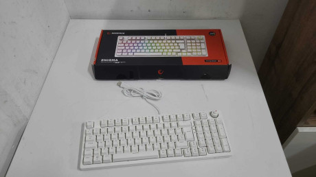 RAMPAGE ENIGMA BEYAZ RED SWITCH KLAVYE(OUTLET)