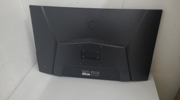 27 MSI G27C4X VA FHD 1MS 250HZ HDMI DP(OUTLET)