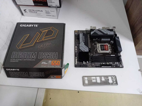 GIGABYTE B650M DS3H DDR5 6400MHZ(OC) M.2 m(OUTLET)
