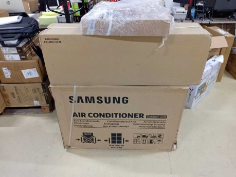  Samsung Wind-Free Premium AR18BXFCMWK 18000 BTU Duvar Tipi Klima (OUTLET)