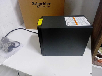 SCHNEIDER SPM1KI-TR 1000 VA ONLINE UPS(OUTLET)
