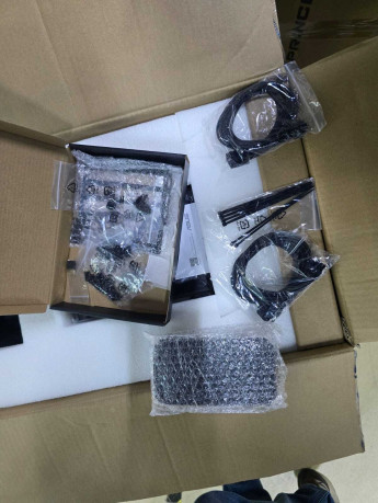 ASUS ROG HYPERION GR701 KASA(OUTLET)