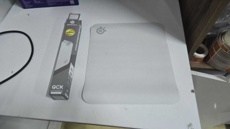 STEELSERIES QCK M - WHITE MOUSE PAD - SSMP(OUTLET)