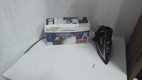 TEFAL FV8064 PUREGLISS 3000 W BUHARLI UTU(OUTLET)