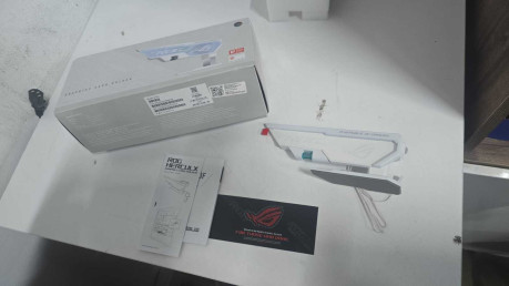 Asus ROG Herculx White VGA HOLDER 90DA0023(OUTLET)