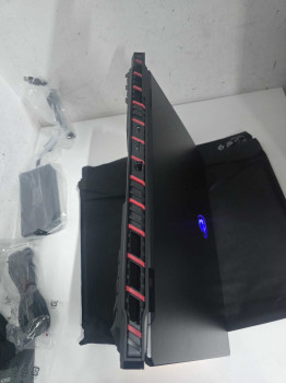 MSI RAIDER A18 HX A9WHG-266TR R9-9955 32GB(OUTLET)