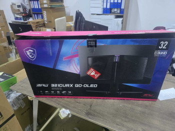 MSI 31.5 MPG 321CURX QD-OLED UHD 240HZ 0.0(OUTLET)