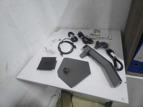 24.1 AOC AGON PRO AG246FK6 610HZ 0.5MS FHD(OUTLET)