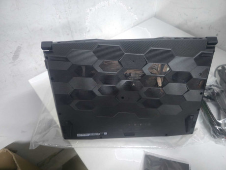 MSI NB KATANA 15 HX B14WFK-817XTR I7-14650(OUTLET)