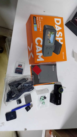 REXING V1 LITE 2K WIFI ARAC KAMERASI + 32G(OUTLET)