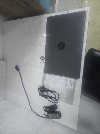 HP 250 G10 B9YT2ET i7-1355U 16GB 512GB 15.(OUTLET)