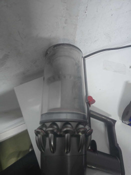 DYSON V11 TOTAL CLEAN DIKEY SARJLI SUPURGE(OUTLET)